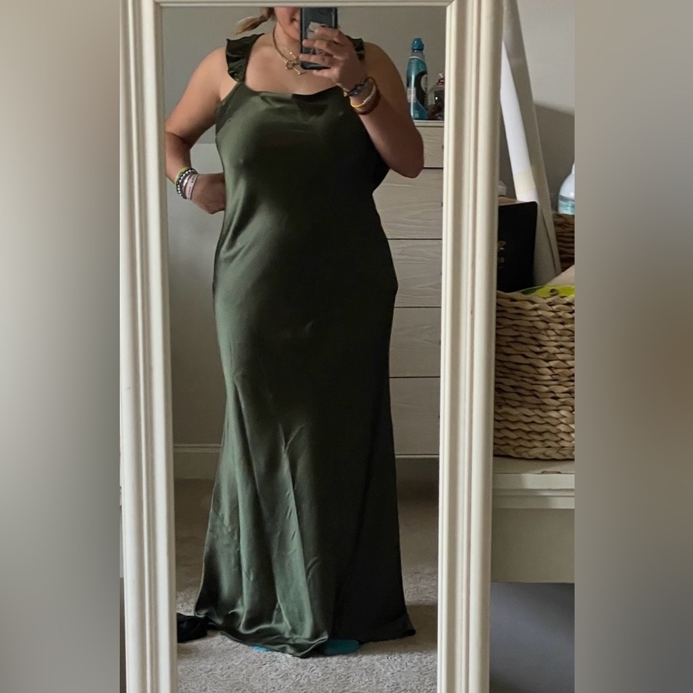Elegant Green Sleeveless Dress